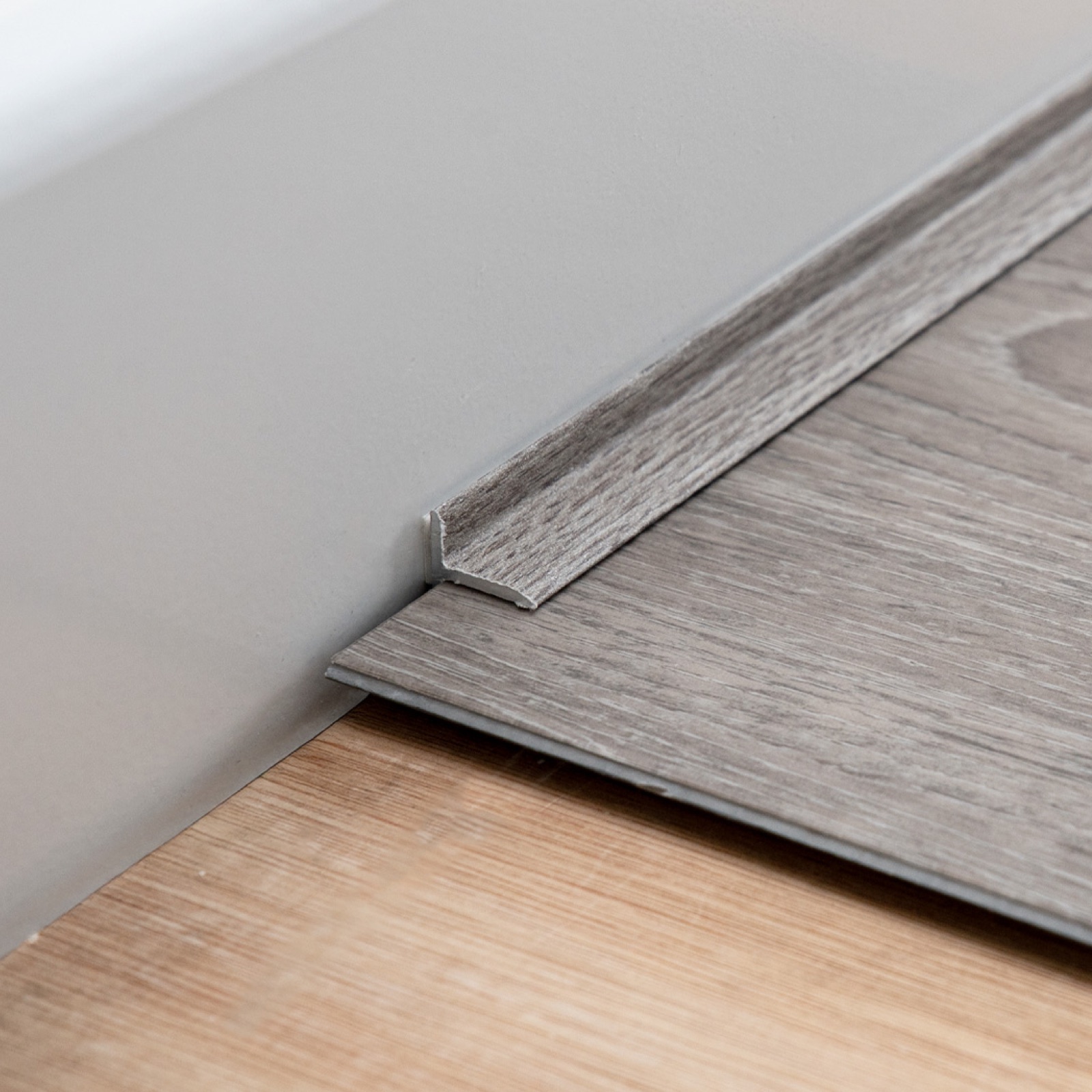Luvanto Washed Grey Oak Finishing Strip 2