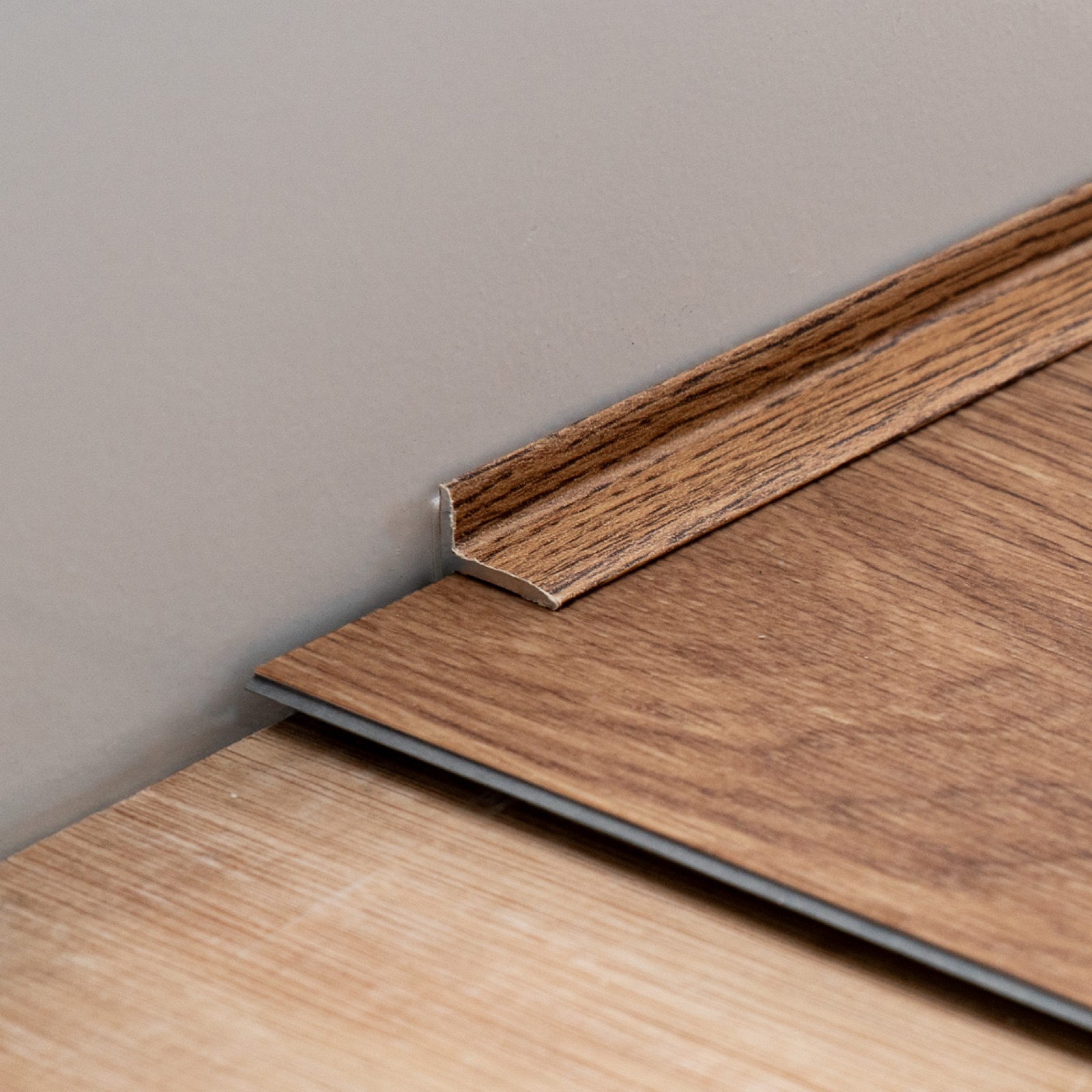 Luvanto Harvest Oak Finishing Strip 2
