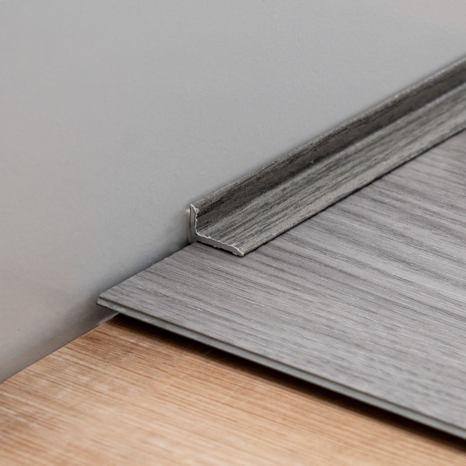 Luvanto Winter Oak Finishing Strip 2