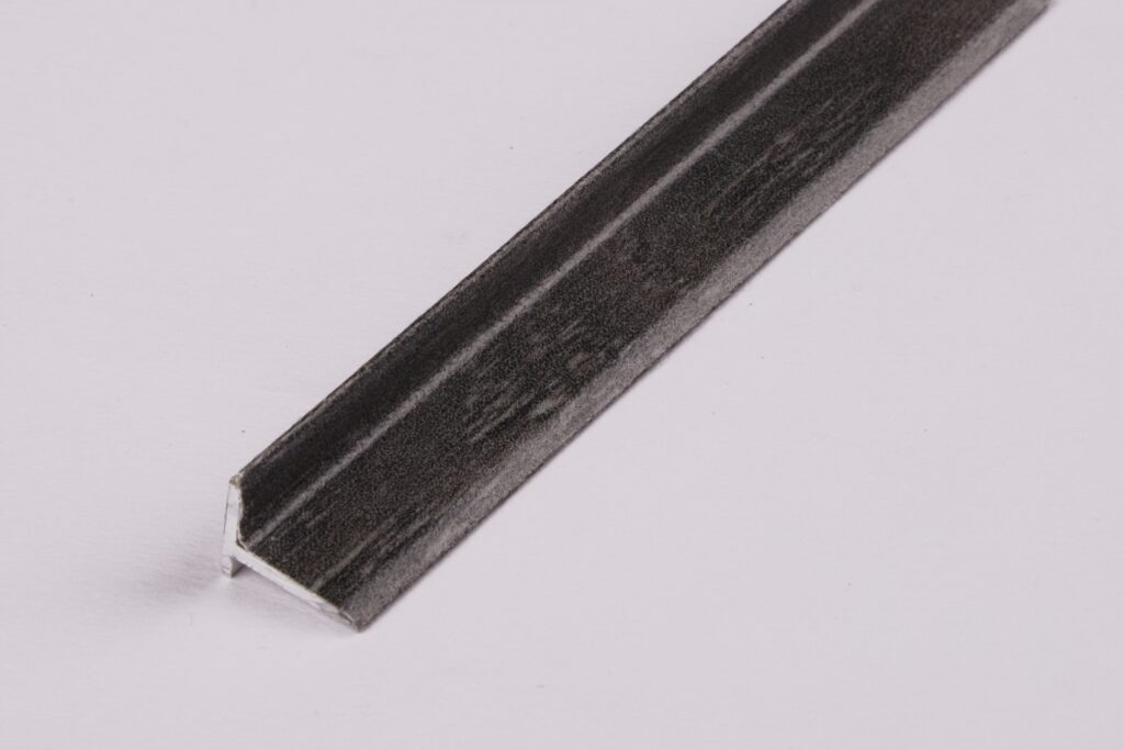 Luvanto Midnight Ash Finishing Strip